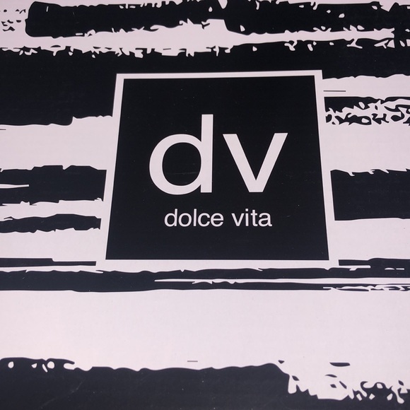 DV by Dolce Vita Women’s Lobera Chelsea Boot - Picture 7 of 16